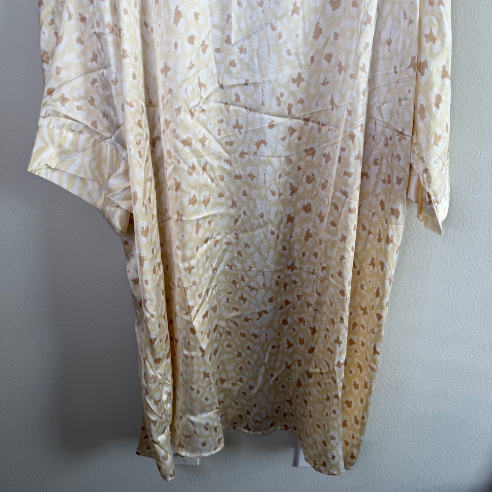 Show Me Your Mumu x Curateur Harlow Robe NWT One Size Missing Belt Ivory‎ - Picture 13 of 14